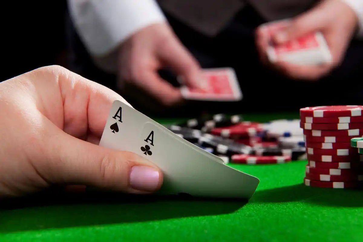 pc777 Live Tables & Slots